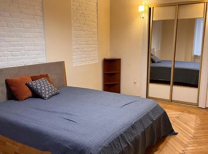 Happy On Kopernik 30 *